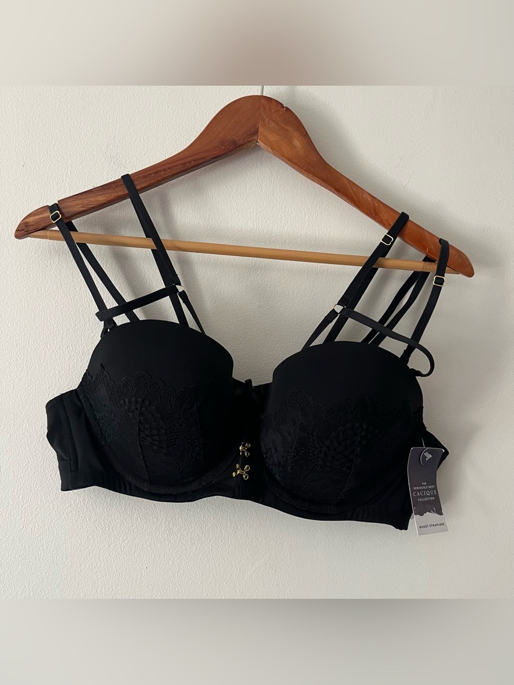 NWT Cacique Seriously Sexy Boost Balconette Lacy Bra Black 40B Strappy Padded